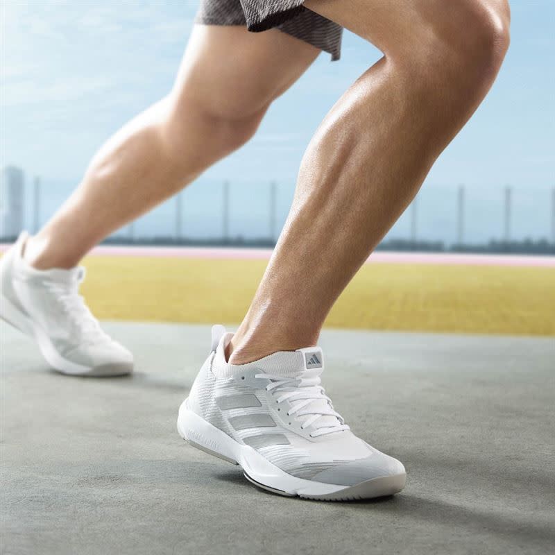 adidas同步推出RAPIDMOVE ADV多功能訓練鞋， 鞋款強調靈活性和多功能性。（圖／品牌業者提供）