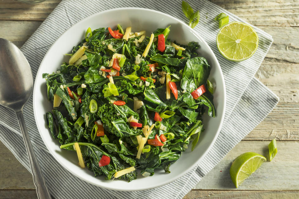 keto vegetables Collard Greens (bhofack2 / Getty Images)