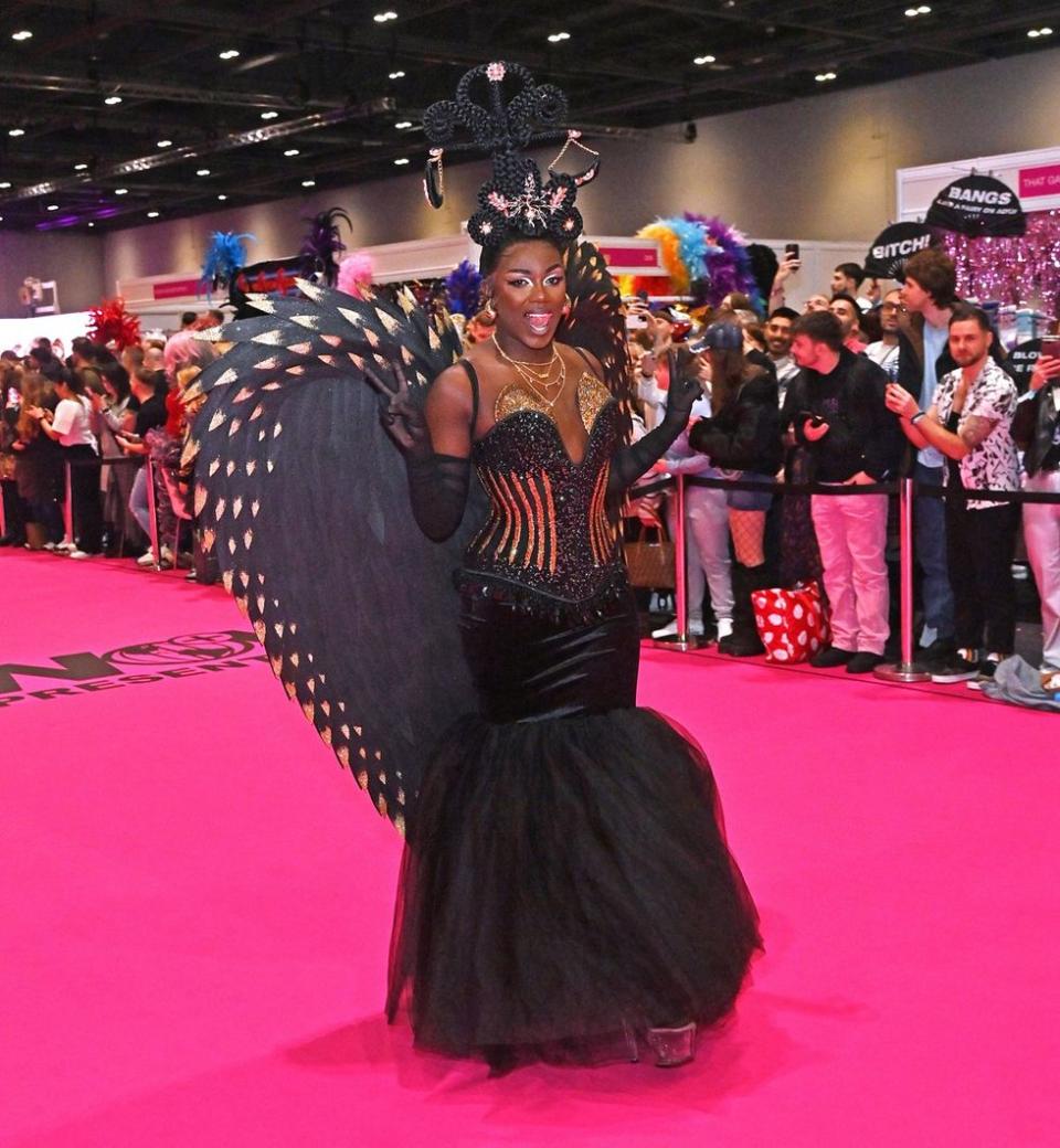 Photo Gallery Dragcon UK 2024 Queens Walk