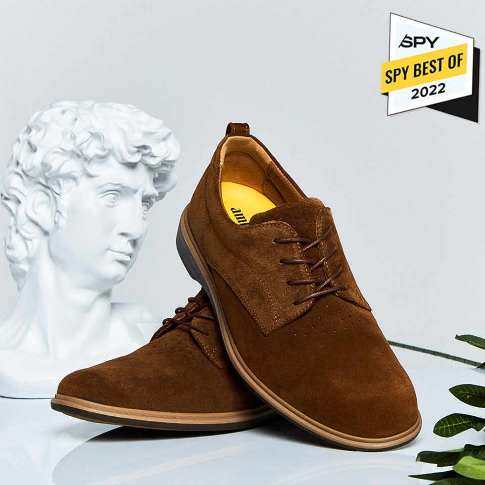 the amberjack original derby dress shoes with a bust of da vinci's david