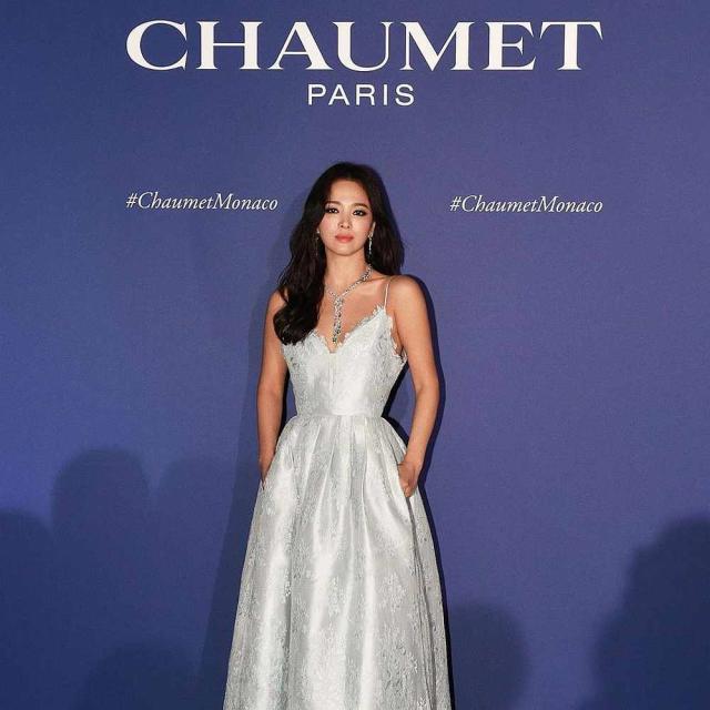 Song Hye Kyo & Cha Eun Woo give off royalty vibes at a 'Chaumet' dinner  gala in Paris