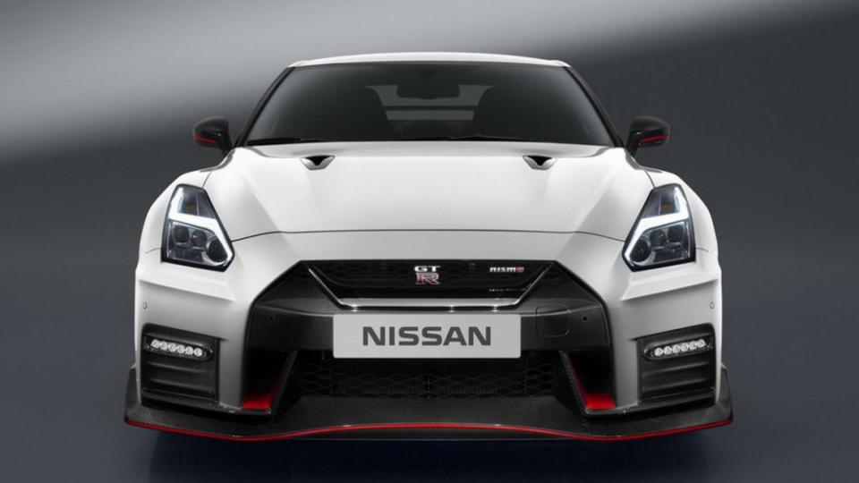 Nissan發表2017年R35 GT-R Nismo「小改式樣」！動力雖同樣600ps，外觀空力卻更上等