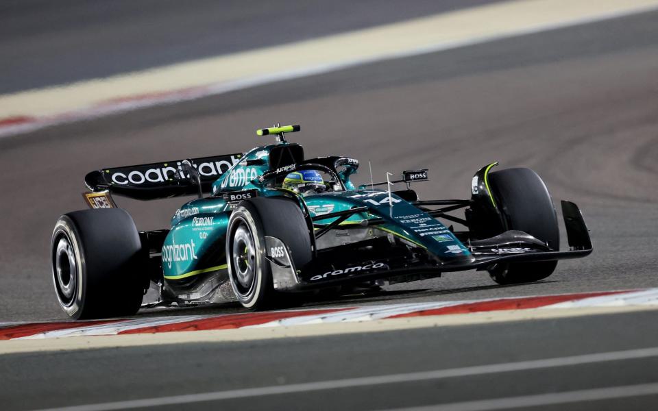 Aston Martin's Spanish driver Fernando Alonso competes during the Bahrain Formula One Grand Prix at the Bahrain International Circuit in Sakhir on March 5, 2023 - Getty Images/Giuseppe Cacace