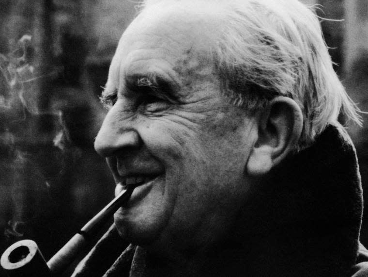 Tolkien Reading Day 2016: Here's the Story Behind the Day Every 'LOTR' Fan Can Appreciate