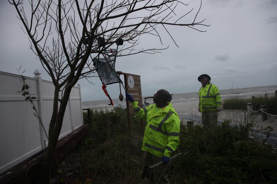 The National Weather Service said commuters should expect severe weather Saturday, which could include heavy rain, thunderstorms and possible tornadoes across Southwest Florida.