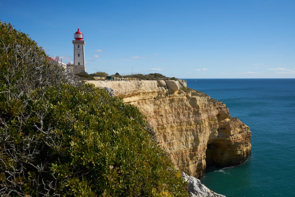 Farol de Alfanzina Lighthouse landscape in Algarve, Portugal (Getty Images/iStockphoto)