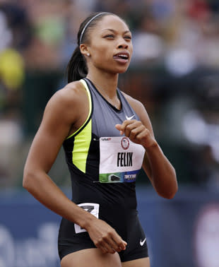 Allyson Felix leaves no doubt in the 200m - Yahoo Sports