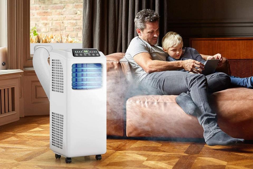 Stay cool during hot summer days and save 33 percent. (Photo: Costway)