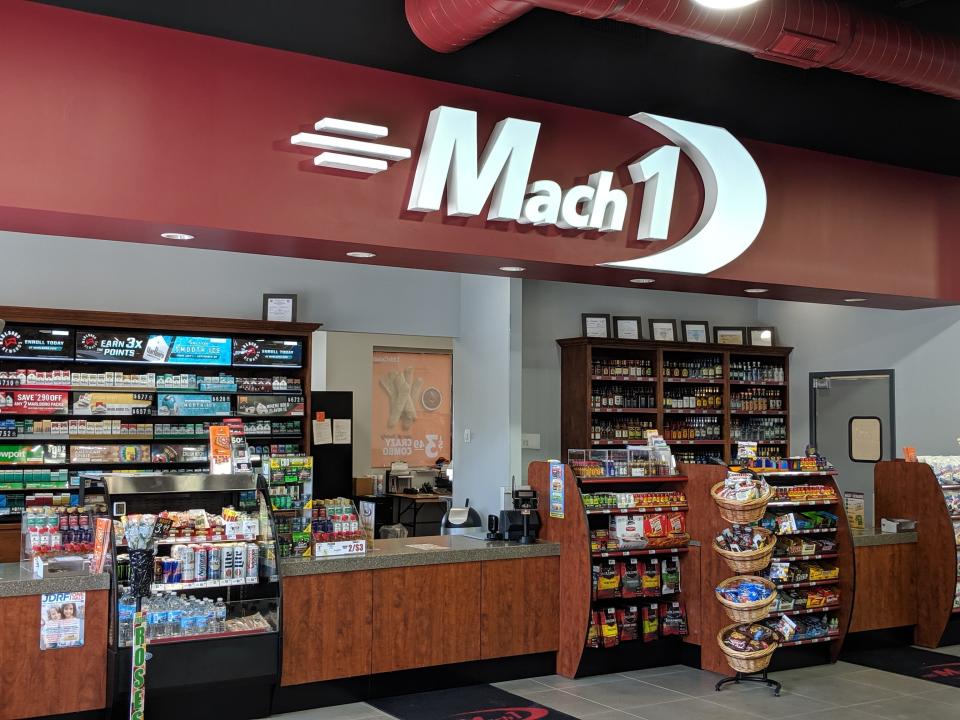 Forget your image of dirty truck stops, Mach 1 #12 in Frankfort, Ill., ranks among the nation’s cleanest in Trucker Path surveys.