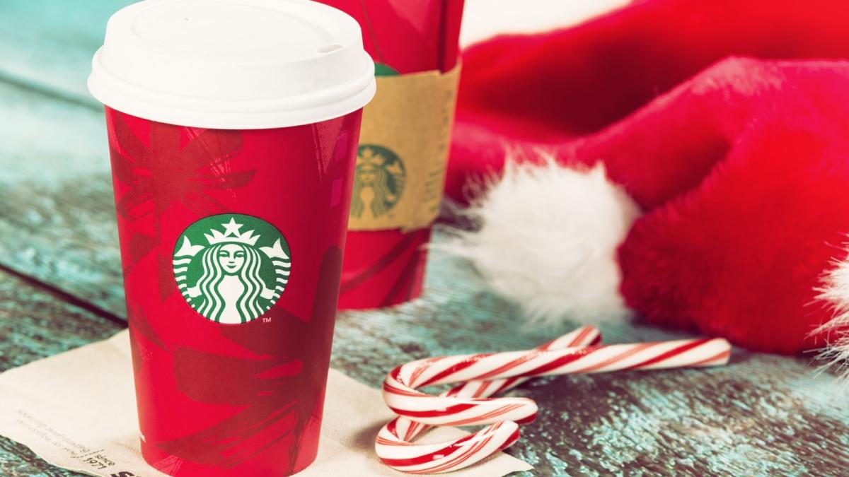 This Peppermint Sweet Cream Cold Brew Off The Starbucks Secret Menu Is  Christmas In A Cup