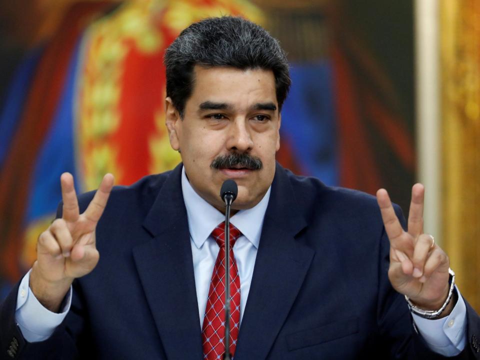 Venezuela crisis: 'Kremlin-linked' military contractors arrive to provide security for Maduro