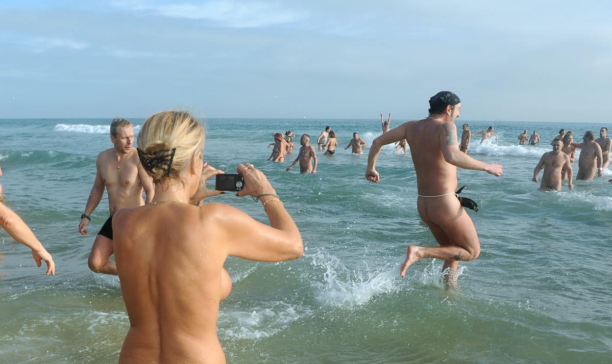 FOTOS Así es Cap dAgde, la ciudad nudista (y capital del sexo) que ha sufrido uno de los peores rebrotes de Francia imagen