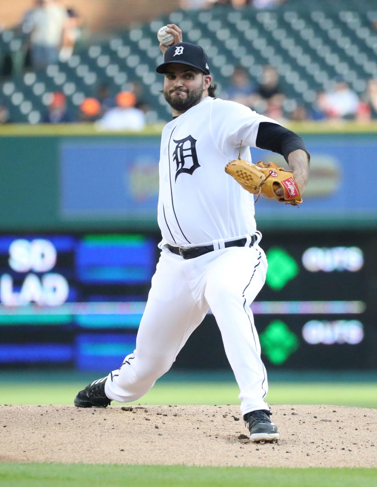 Paredes homers twice, Rodriguez leaves early, Tigers lose