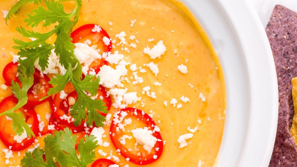 slow cooker queso