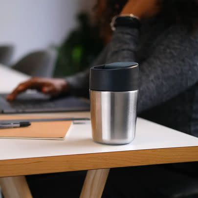 Tea and coffee lovers, grab this must-have Joseph Joseph travel mug