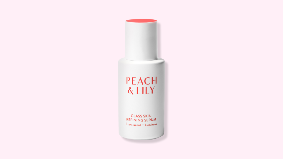 Provide skin with an extra dose of hydration with the Peach & Lily Glass Skin Refining Serum.