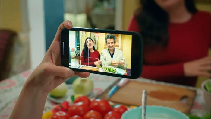 Hermanos: Segül abre un canal de cocina en internet y convence a Orhan para que la ayude