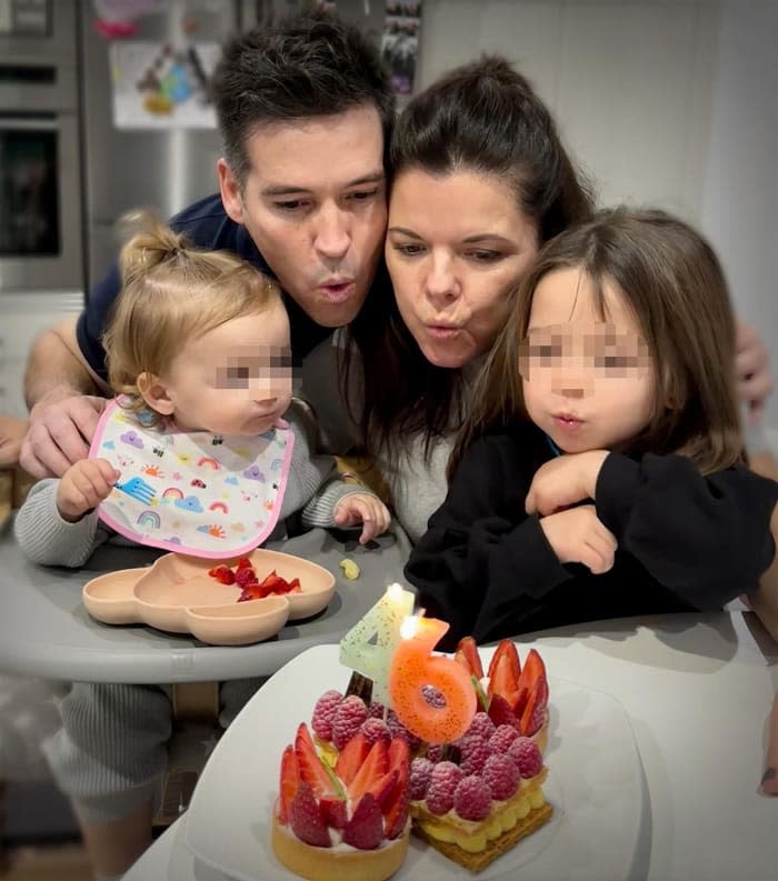 Laura Caballero con su familia