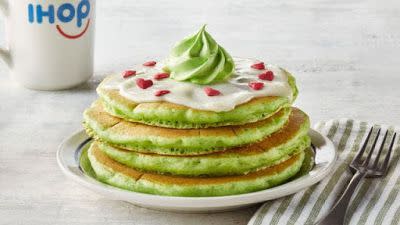 Grinch's Green Pancakes - IHOP