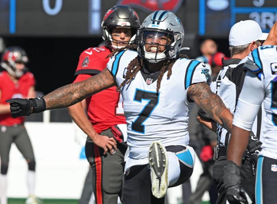 Carolina Panthers linebacker Shaq Thompson celebrates a defensive stop against the Tampa Bay Buccaneers during second half action at Bank of America Stadium in Charlotte, NC on Sunday, October 23, 2022. The Panthers defeated the Buccaneers 21-3. JEFF SINER/jsiner@charlotteobserver.com
