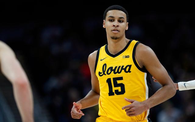 Iowa sophomore basketball player Keegan Murray is entering the NBA draft -  ESPN