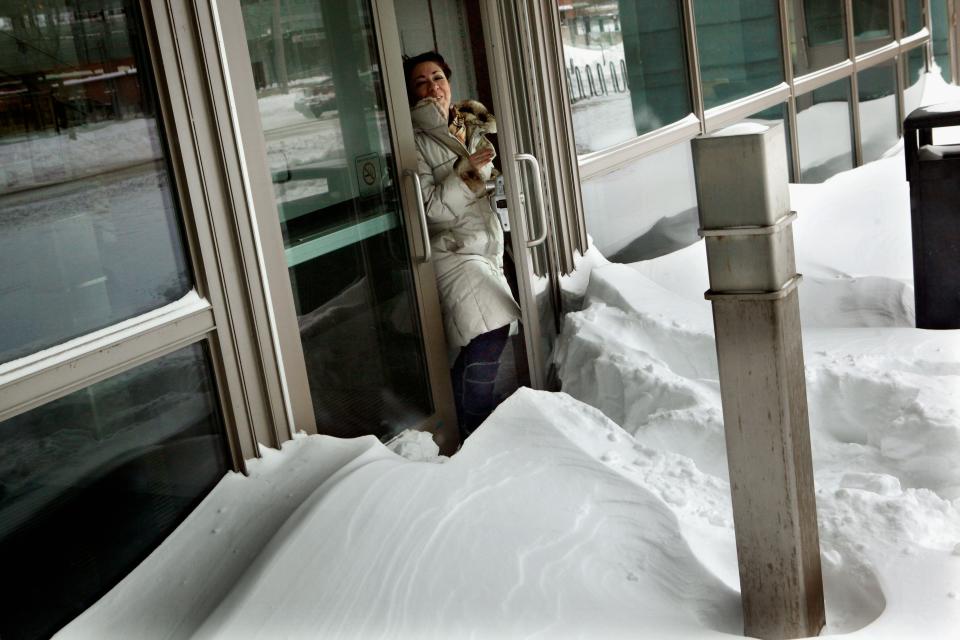 Large Snow Storm Roars Through The Midwest