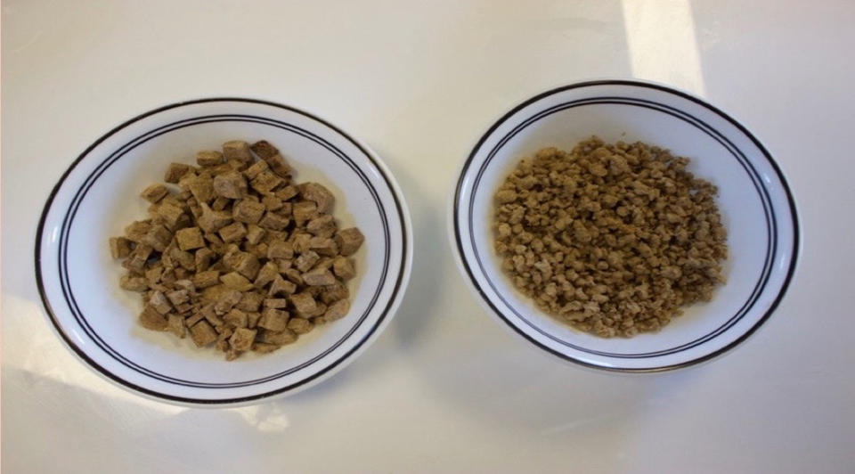 Dehydrated roast beef and dehydrated sausage crumbles. <cite>The Mars Society</cite>