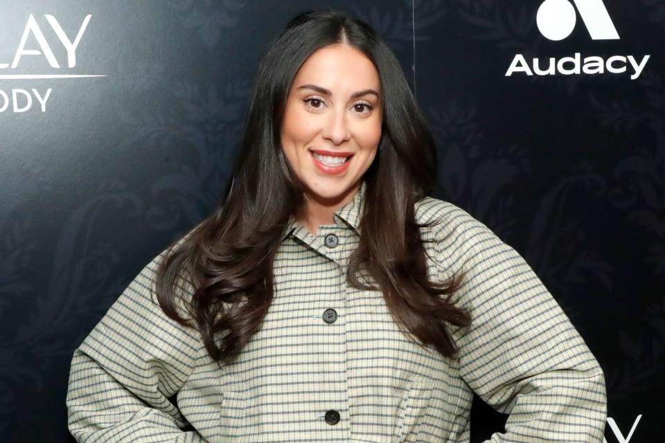 <p>Astrid Stawiarz/Getty</p> Claudia Oshry