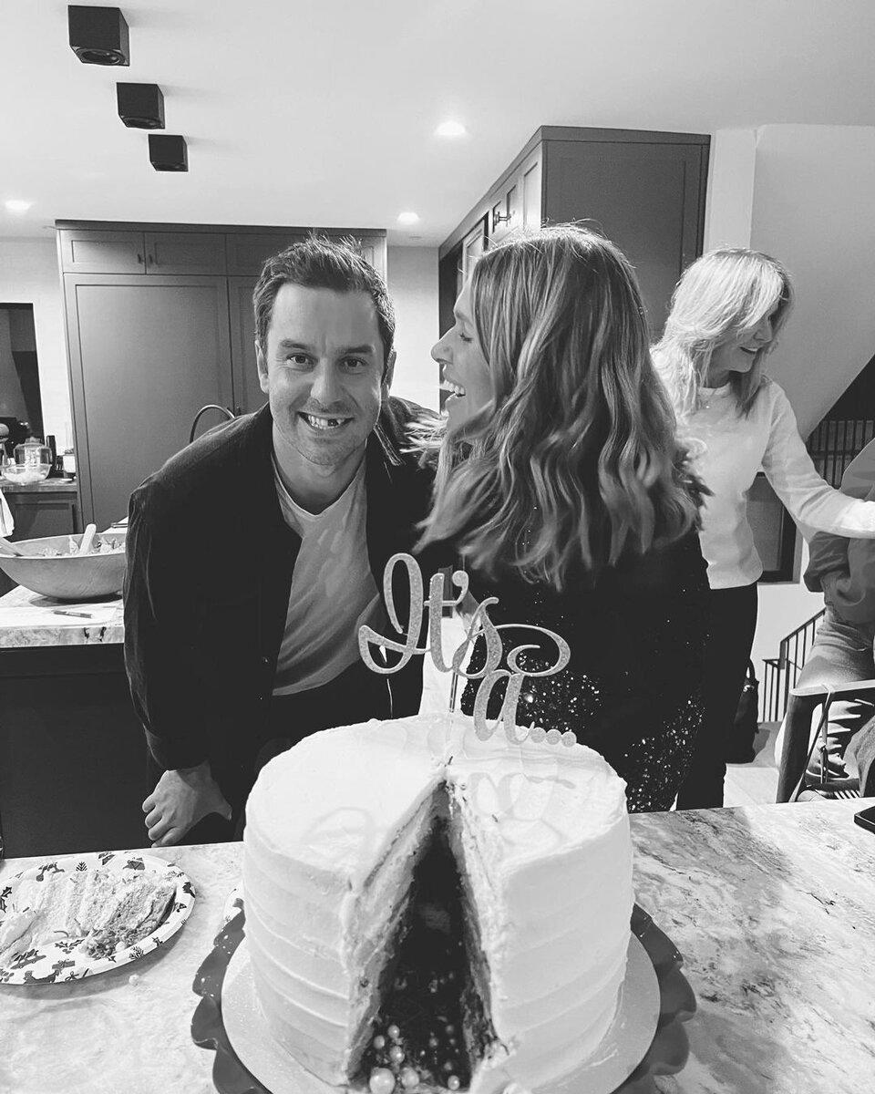 Alix Klineman expecting baby