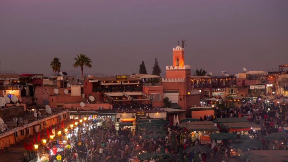 A praça Djemaa el Fna, no centro de Marrakech