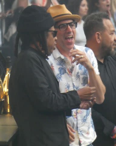 <p>UnBoxPHD / SplashNews.com</p>  JAY-Z et Sacha Baron Cohen