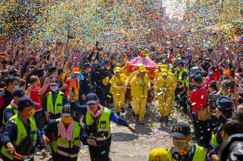 白沙屯媽祖今抵北港朝天宮　萬人空巷祈拜場面壯觀