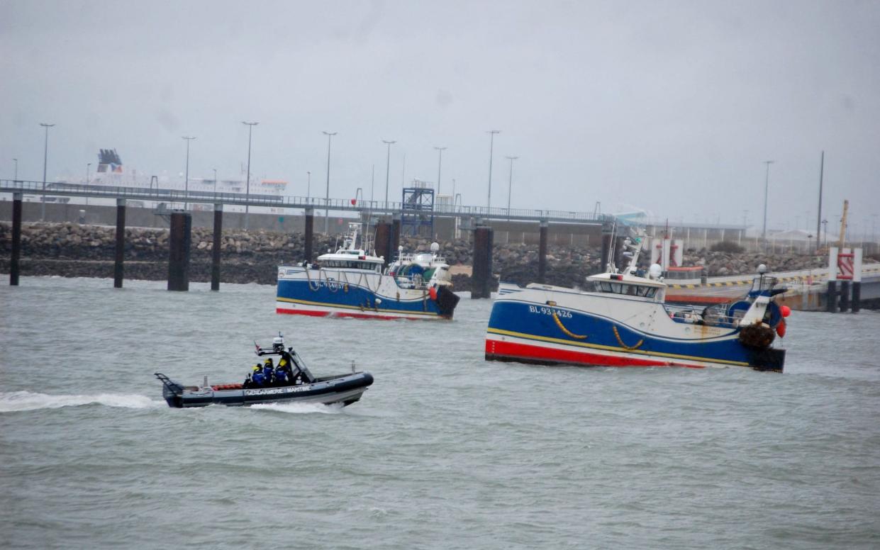 French fishing boats block the entrance to the port of Calais on November 26, 2021 - BERNARD BARRON 