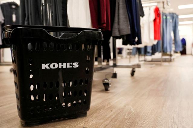 Kohl's eyes strong 2022 profits, turns to failsafe brands