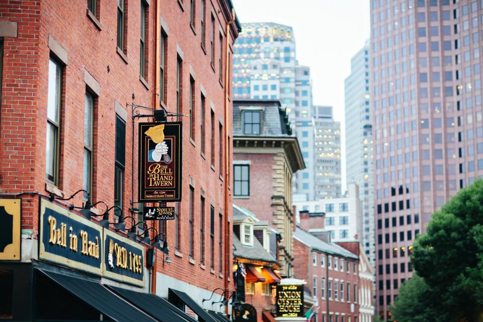 Bell in Hand Tavern