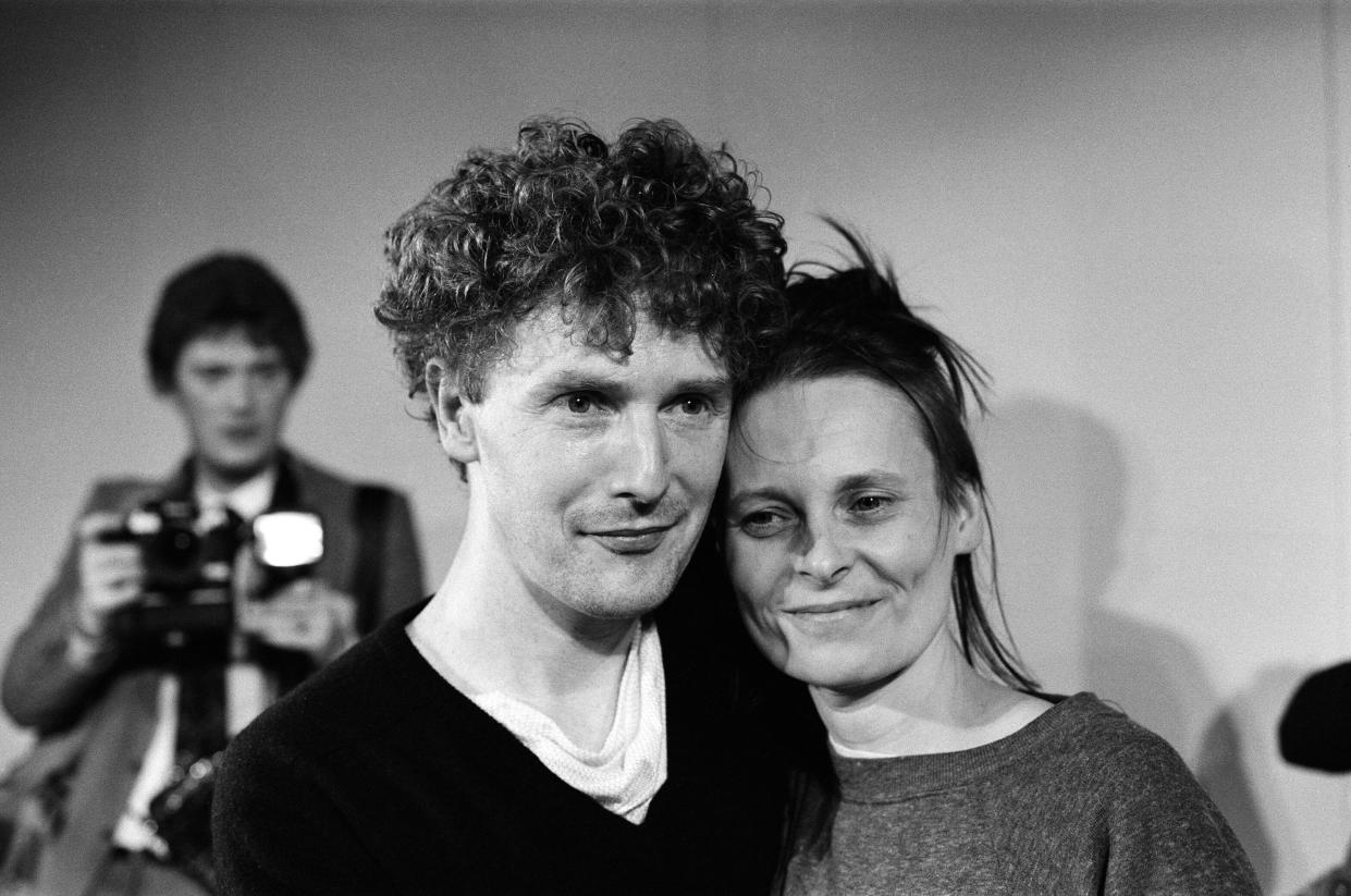 Vivienne Westwood and Malcolm McLaren in 1981. (PhotoL Brendan Monks/Mirrorpix/Getty Images)