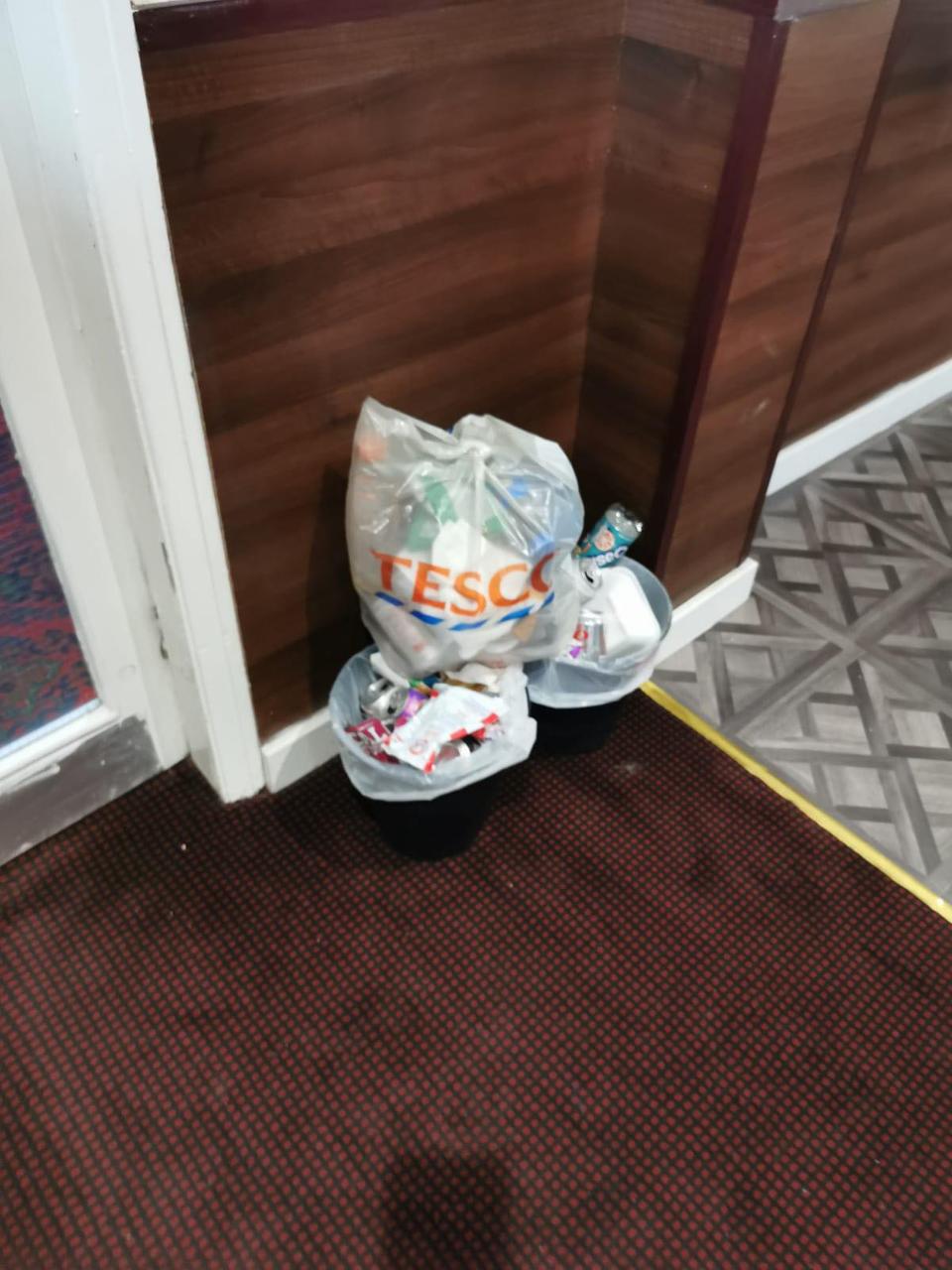 Rubbish in the corridor. (Kennedy)