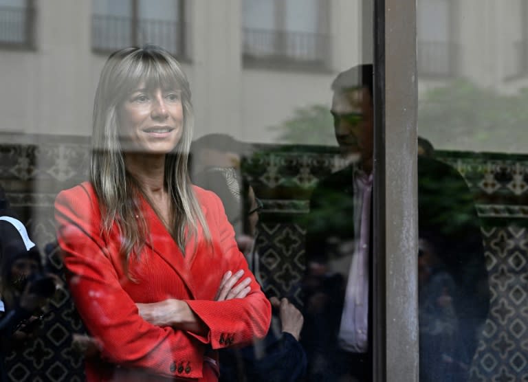 Begoña Gómez, esposa del presidente del gobierno españo, Pedro Sánchez, fotografiada tras votar en las elecciones municipales y autonómicas, en Madrid, el 28 de mayo de 2023 (Javier Soriano)