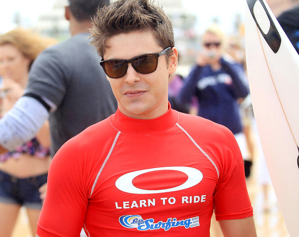 Efron Zac Surf Lessons