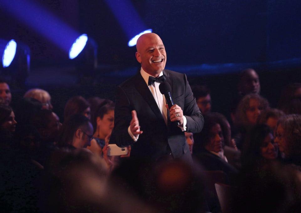 <span class="caption">Canadian Howie Mandel is a veteran stand up comic</span> <span class="attribution"><span class="source">THE CANADIAN PRESS/Peter Power</span></span>