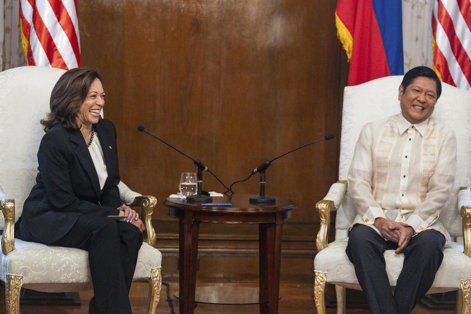 U.S. Vice President Kamala Harris, left, meets with Philippine President Ferdinand Marcos Jr. at Malacanang Palace in Manila, Philippines, on Monday, Nov. 21, 2022. (Haiyun Jiang/The New York Times via AP, Pool)