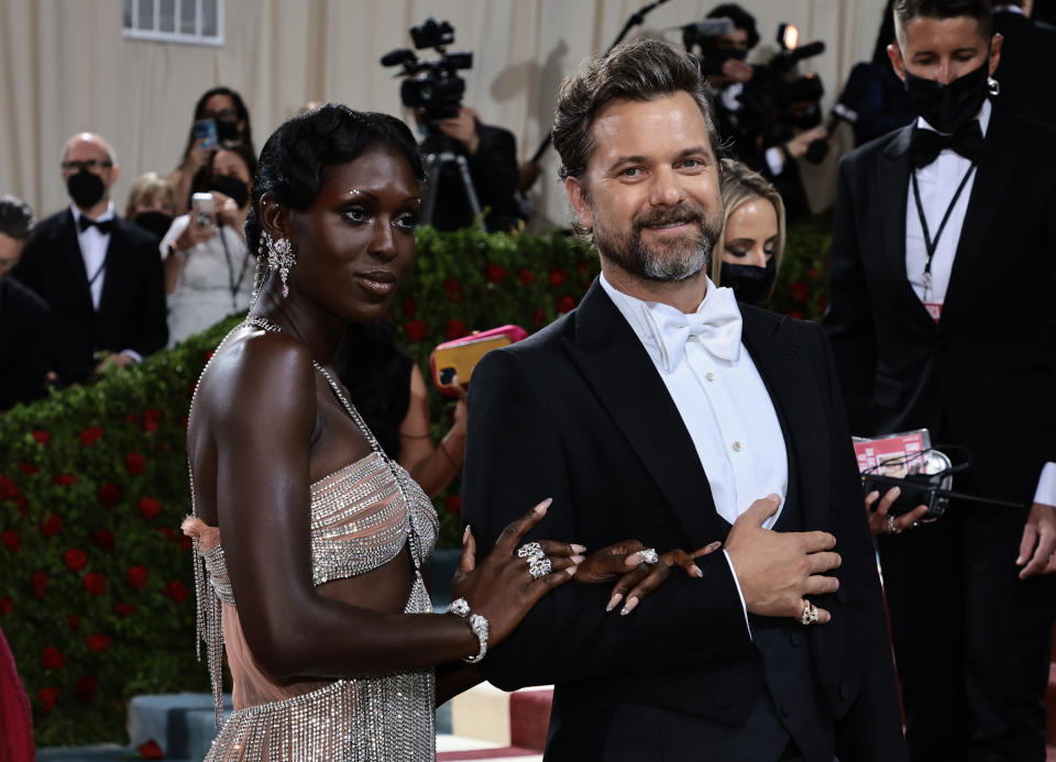 (L-R) Jodie Turner-Smith and Joshua Jackson 