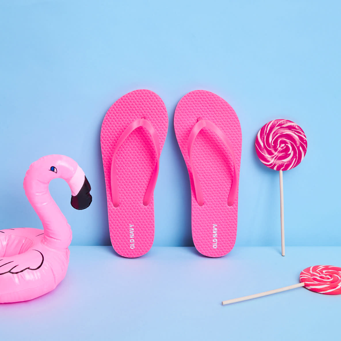 The Old Navy 1 FlipFlop Sale Is Finally Online!