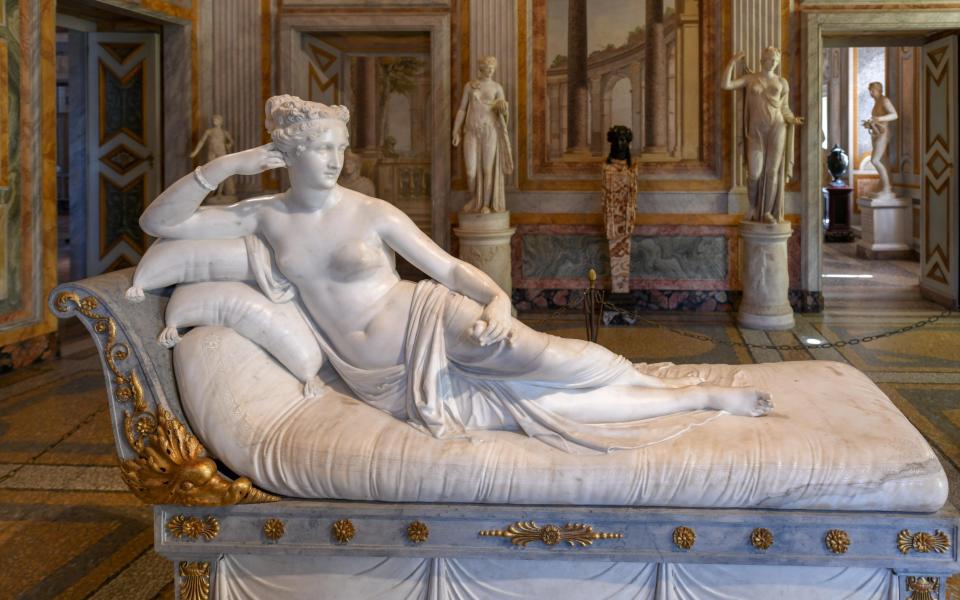 Discover ornate Roman statues at Villa Borghese