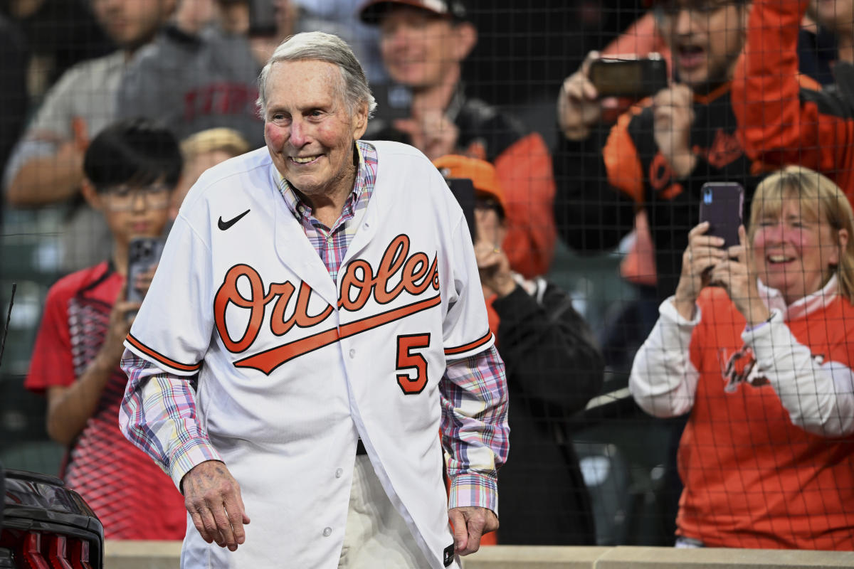 Remembering Orioles Hall of Fame Star Brooks Robinson A Legendary