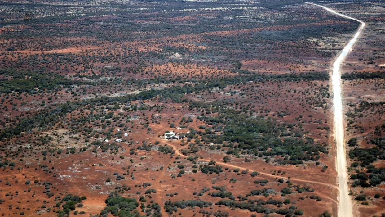 Generic Tourism  countryside near Meekatharra Outback Western Australia Pic Stewart Allen Z-Migr-AllFuturePic
