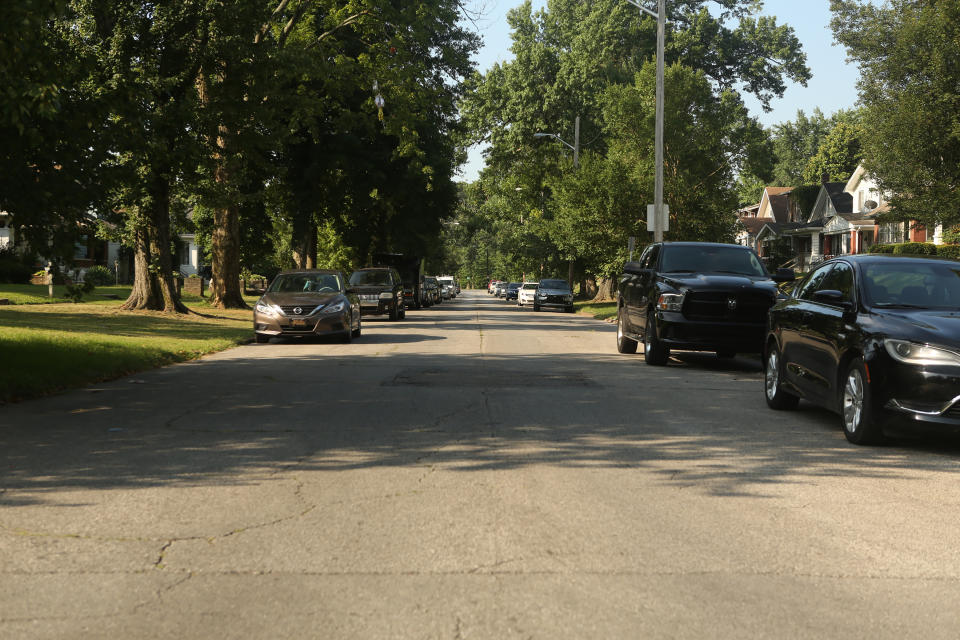 Una calle del barrio Shawnee de Louisville, Kentucky, el 20 de julio de 2020. (Michael Blackshire/The New York Times)