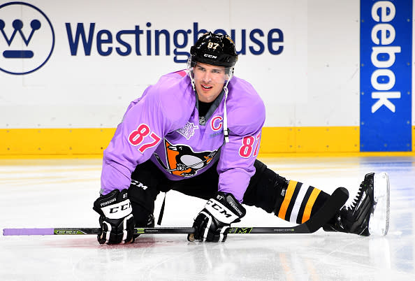 PITTSBURGH, PA - OCTOBER 25: Sidney Crosby #87 of the Pittsburgh Penguins warms up while wearing a purple Hockey Fights Cancer jersey prior to the game against the Florida Panthers at PPG Paints Arena on October 25, 2016 in Pittsburgh, Pennsylvania. (Photo by Joe Sargent/NHLI via Getty Images)