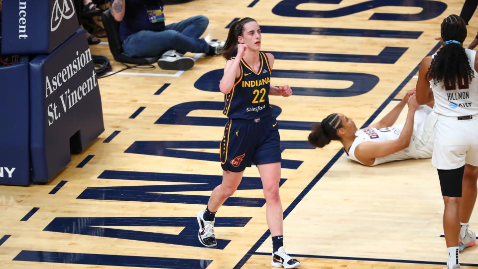  Caitlin Clark in a preseason game between the Indiana Fever and the Atlanta Dream. 