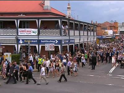 Phillip Hughes' funeral procession in Macksville.